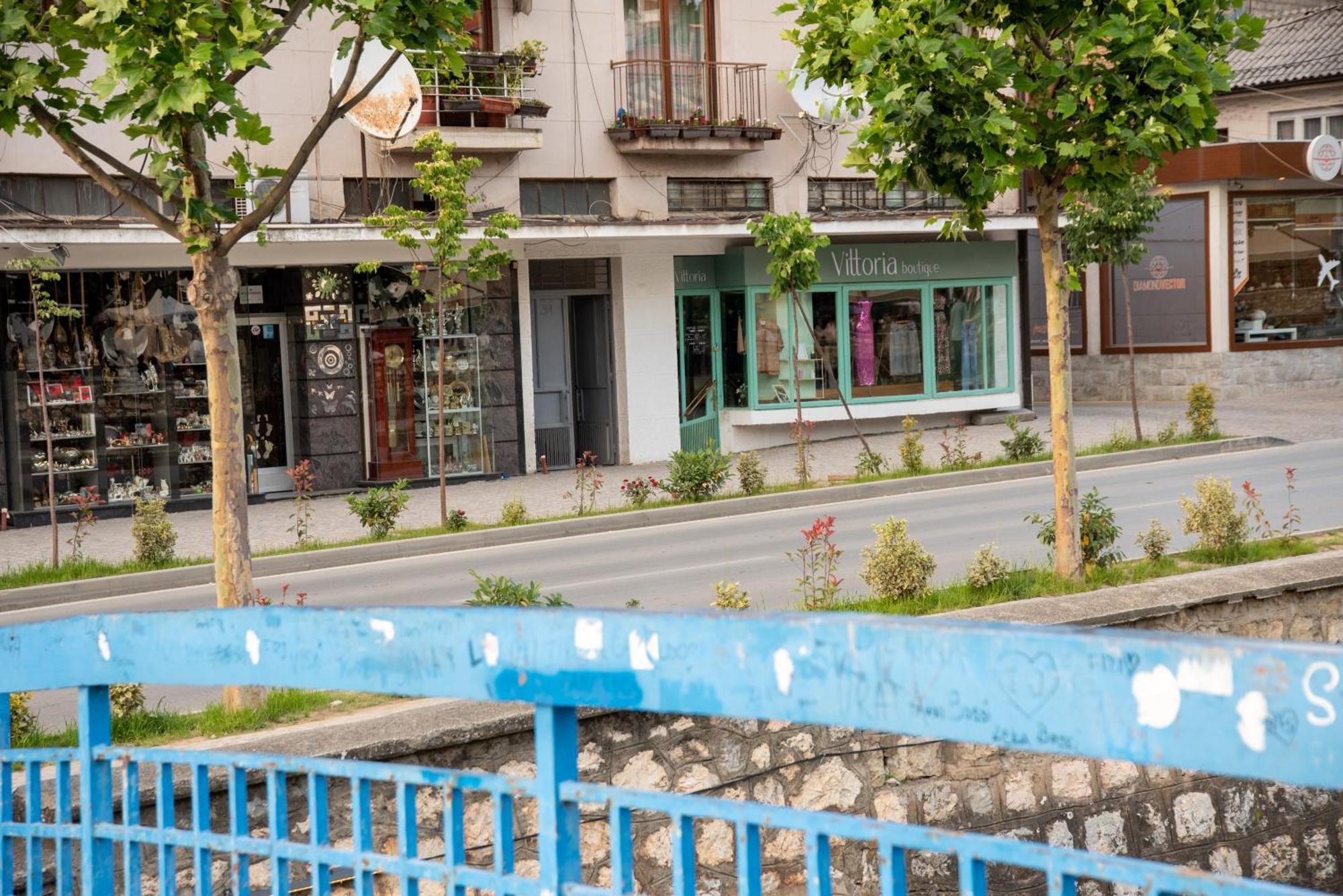 Nano Apartment Prizren Exteriör bild