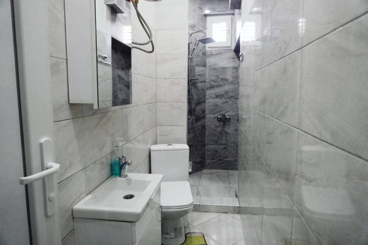 Nano Apartment Prizren Exteriör bild